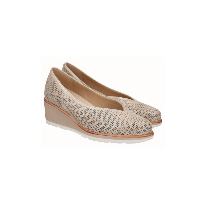 D'chicas Women Casual Beige